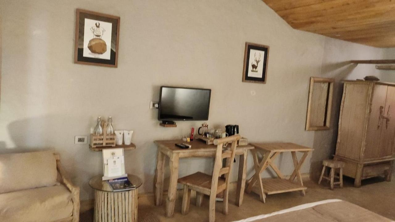 Barahi Jungle Lodge Meghauli Kültér fotó
