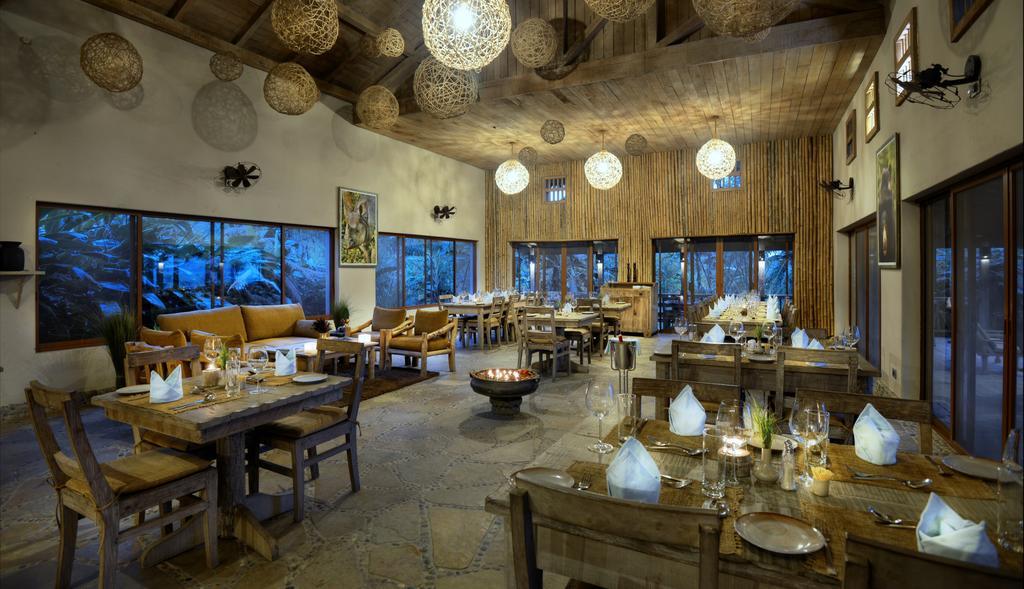 Barahi Jungle Lodge Meghauli Kültér fotó