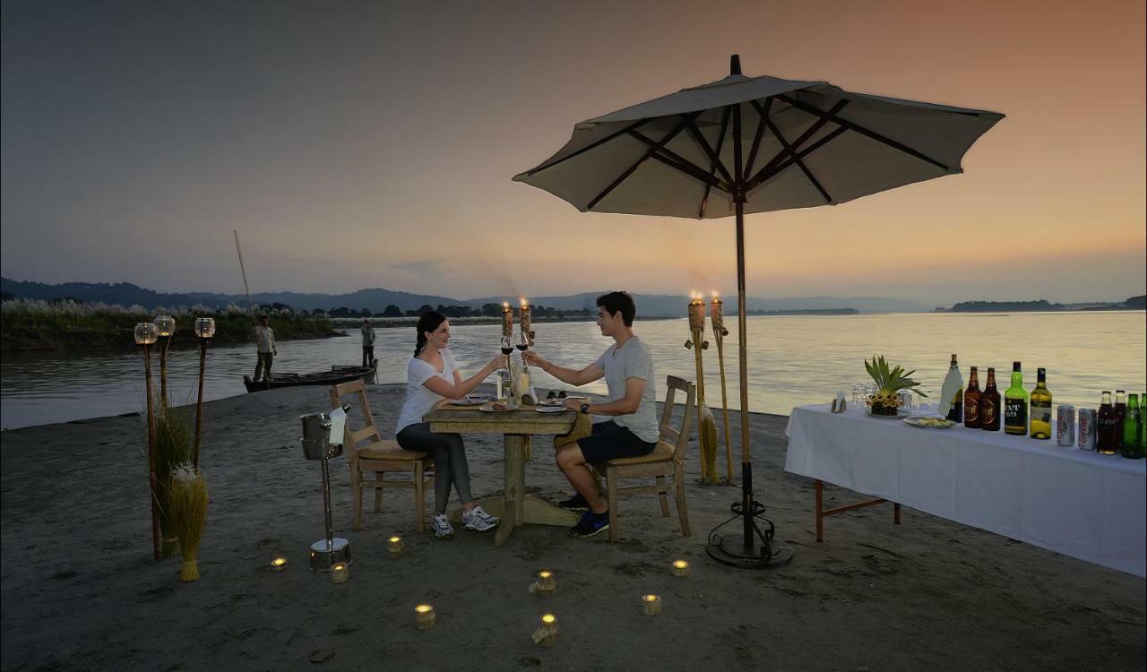 Barahi Jungle Lodge Meghauli Kültér fotó