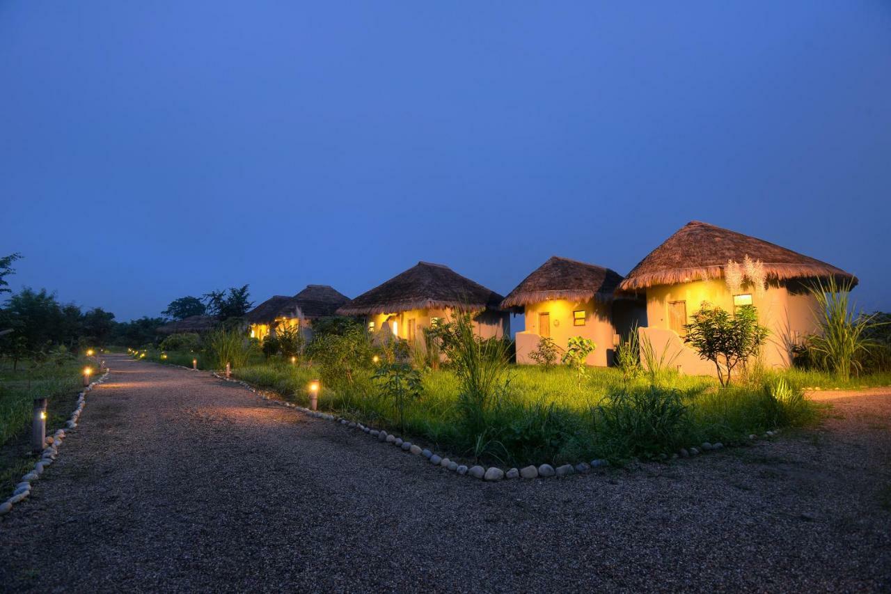 Barahi Jungle Lodge Meghauli Kültér fotó