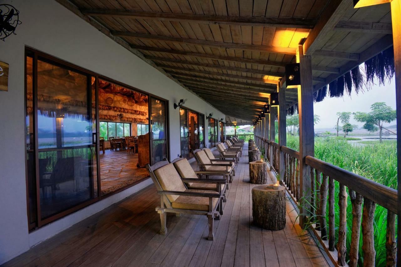 Barahi Jungle Lodge Meghauli Kültér fotó